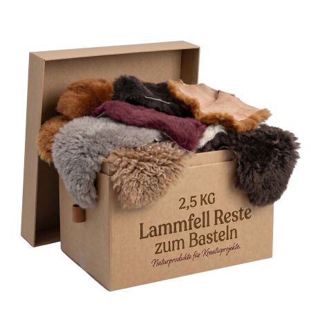 Lammfellreste hell in einer Box